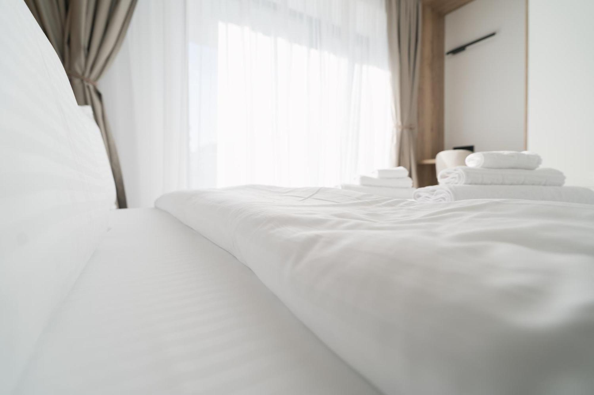 Flow Apartment 1 Bedroom With Parking Клуж-Напока Екстер'єр фото